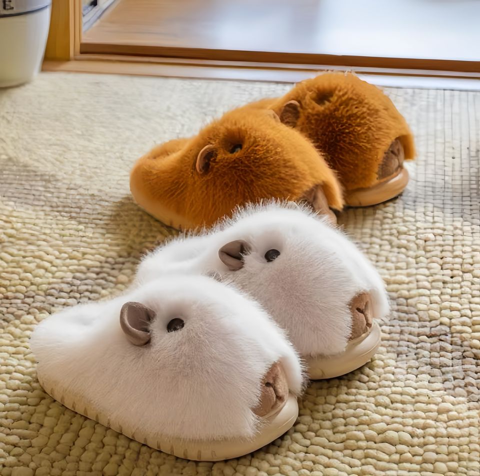 Capybara Winter Slippers - The Cutest Way to Stay Cosy This Winter 🎁
